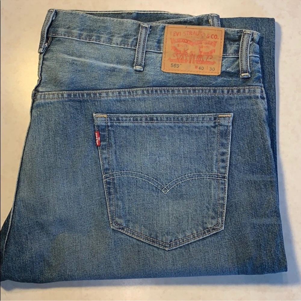 Men Levi jeans size 40×30 style 569